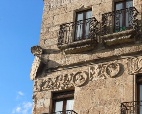 0063_Detalle_Fachada_principal_de_la_casa_del_primer_Marqués_de_Cerralbo_II