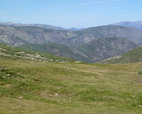 Cuerda_del_Caramito_separando_las_gargantas_de_Bohoyo__a