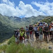 Grupo_SGE_ante_el_Circo_de_Cinco_Lagunas