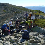 P1070952_Salida_al_cordal_del_Cerrojillo._Al_fondo_el_Alto_Gredos
