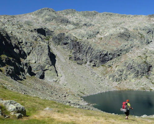 P1070989_Juan_ante_el_corral_del_Diablo