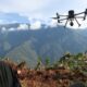 El dron elevándose y a la izquierda Hatun Vilcabamba