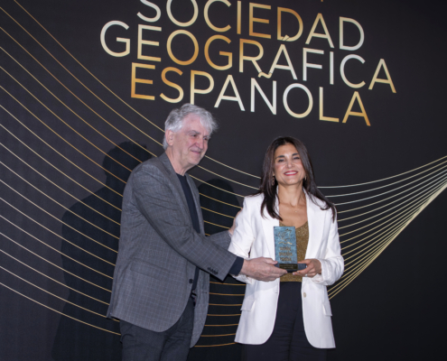 Juan Luis Arsuaga y Erika Pastrana